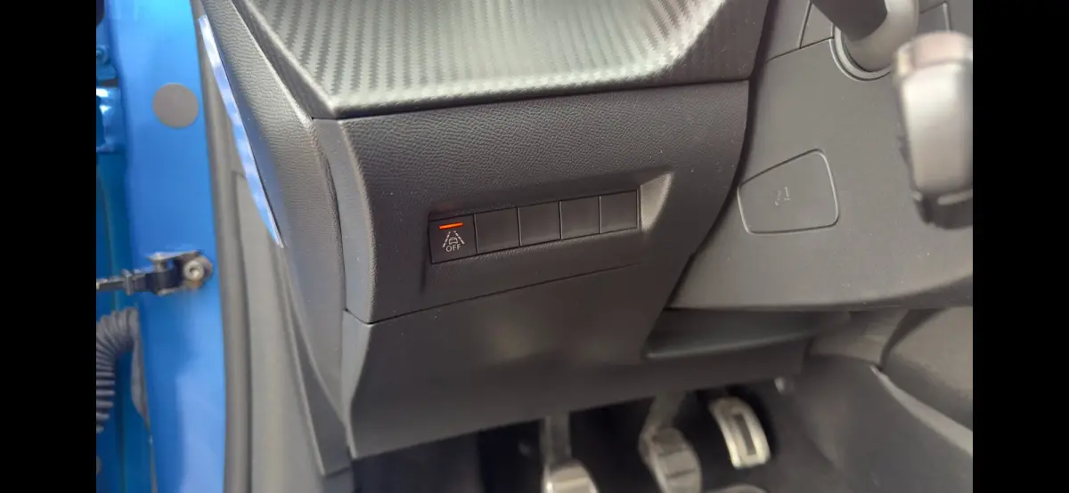 1.2 PureTech GT | Cruise Control | Climate Control | Achteruitrij Camera | Parkeersensoren Voor en Achter | Apple Carplay / Android Auto | Achteruitrijcamera | Android Auto | Apple CarPlay