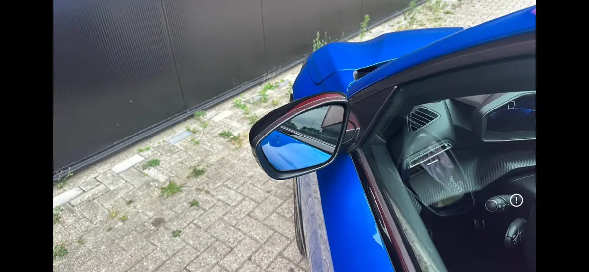 1.2 PureTech GT | Cruise Control | Climate Control | Achteruitrij Camera | Parkeersensoren Voor en Achter | Apple Carplay / Android Auto | Achteruitrijcamera | Android Auto | Apple CarPlay