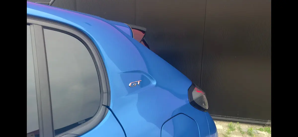 1.2 PureTech GT | Cruise Control | Climate Control | Achteruitrij Camera | Parkeersensoren Voor en Achter | Apple Carplay / Android Auto | Achteruitrijcamera | Android Auto | Apple CarPlay
