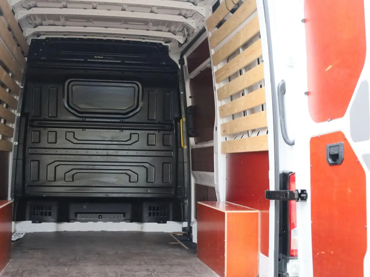 2.0 TDI L3H3 Highline 140PK | Automaat | Trekhaak | Navigatie | Cruise Control | Multifunctioneel Stuurwiel | Apple/Android Carplay | DAB+ | Parkeersensoren Voor + Achter | Achteruitrijcamer