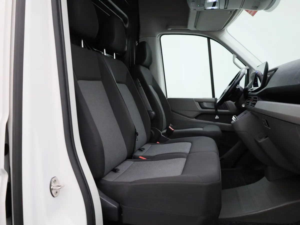 2.0 TDI L3H3 Highline 140PK | Automaat | Trekhaak | Navigatie | Cruise Control | Multifunctioneel Stuurwiel | Apple/Android Carplay | DAB+ | Parkeersensoren Voor + Achter | Achteruitrijcamer