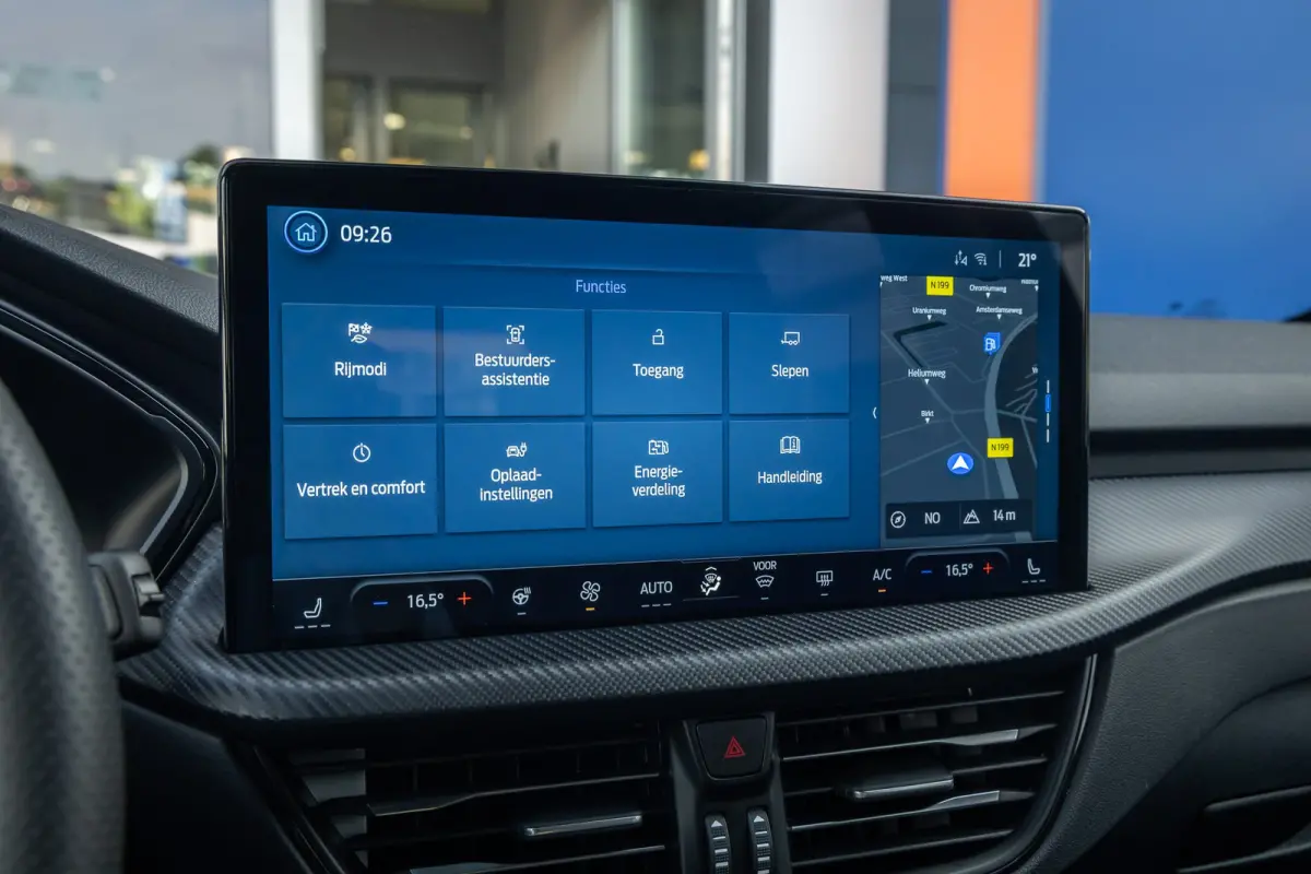 2.5 PHEV ST-Line X | Adaptief Cruise control | Trekhaak elektrisch | Elektrisch stoelen met geheugen | 360 Camera | Winterpack + Stoelverwarming Achter | Dodehoek Detectie | Alcantara / Lede
