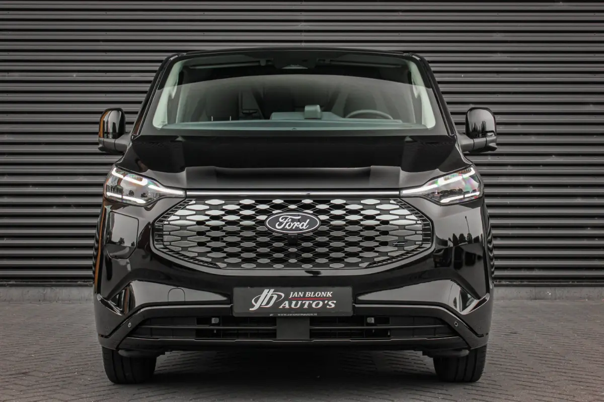 340 L2H1 Limited 71kWh 218PK / 360 CAMERA / 370KM RANGE / APPLE CARPLAY /DRIVERS- PACK / FULL OPTION