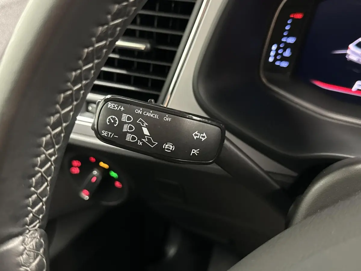 1.0 EcoTSI Style CRUISE STOELVER VIRTUAL CAMERA ECC.
