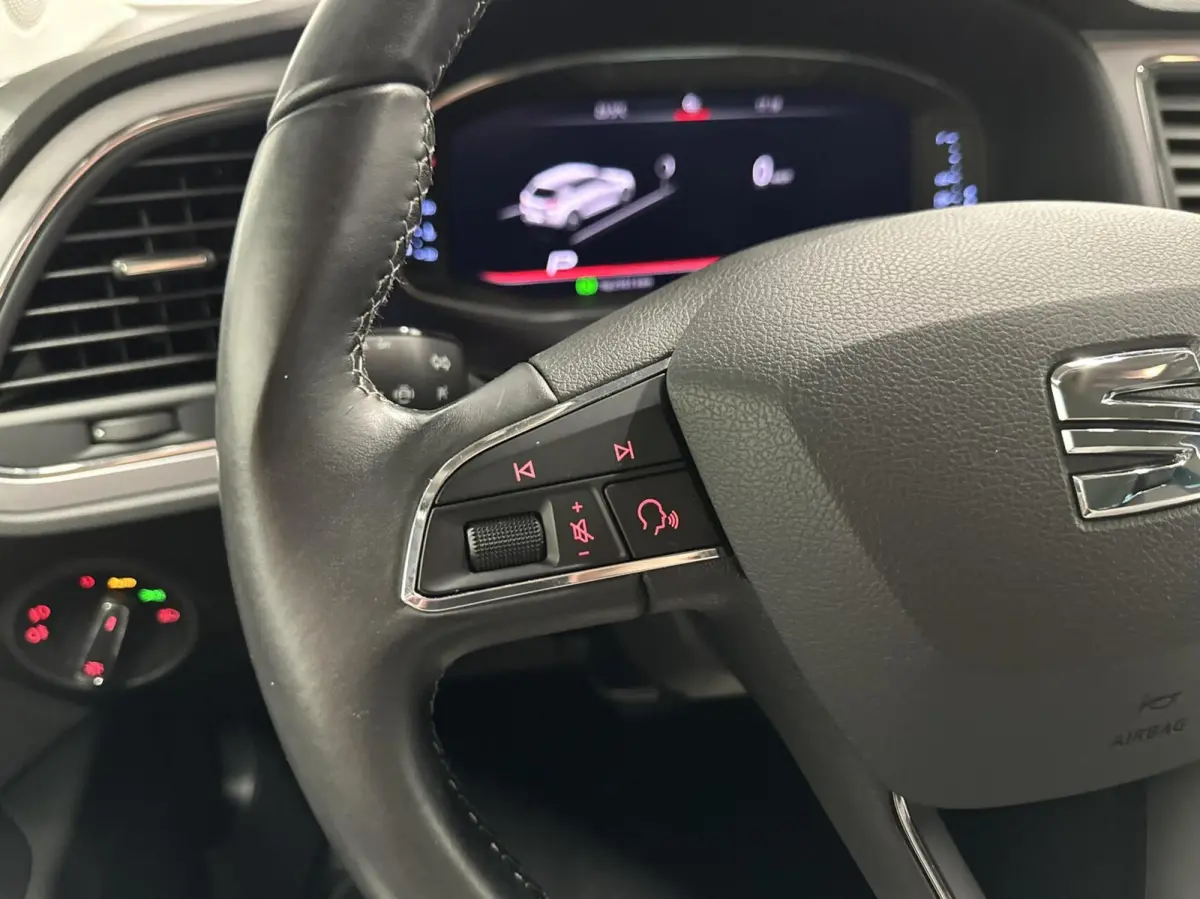 1.0 EcoTSI Style CRUISE STOELVER VIRTUAL CAMERA ECC.