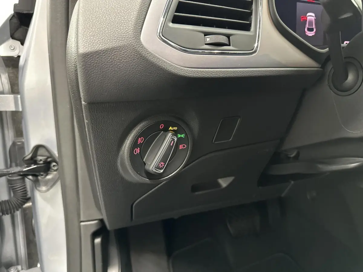 1.0 EcoTSI Style CRUISE STOELVER VIRTUAL CAMERA ECC.