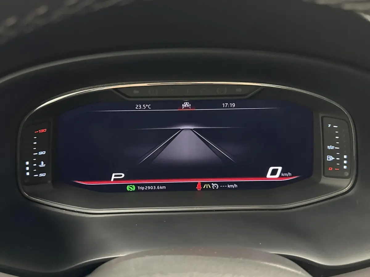 1.0 EcoTSI Style CRUISE STOELVER VIRTUAL CAMERA ECC.