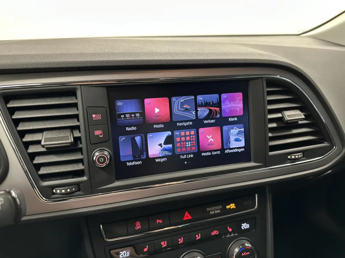 1.0 EcoTSI Style CRUISE STOELVER VIRTUAL CAMERA ECC.