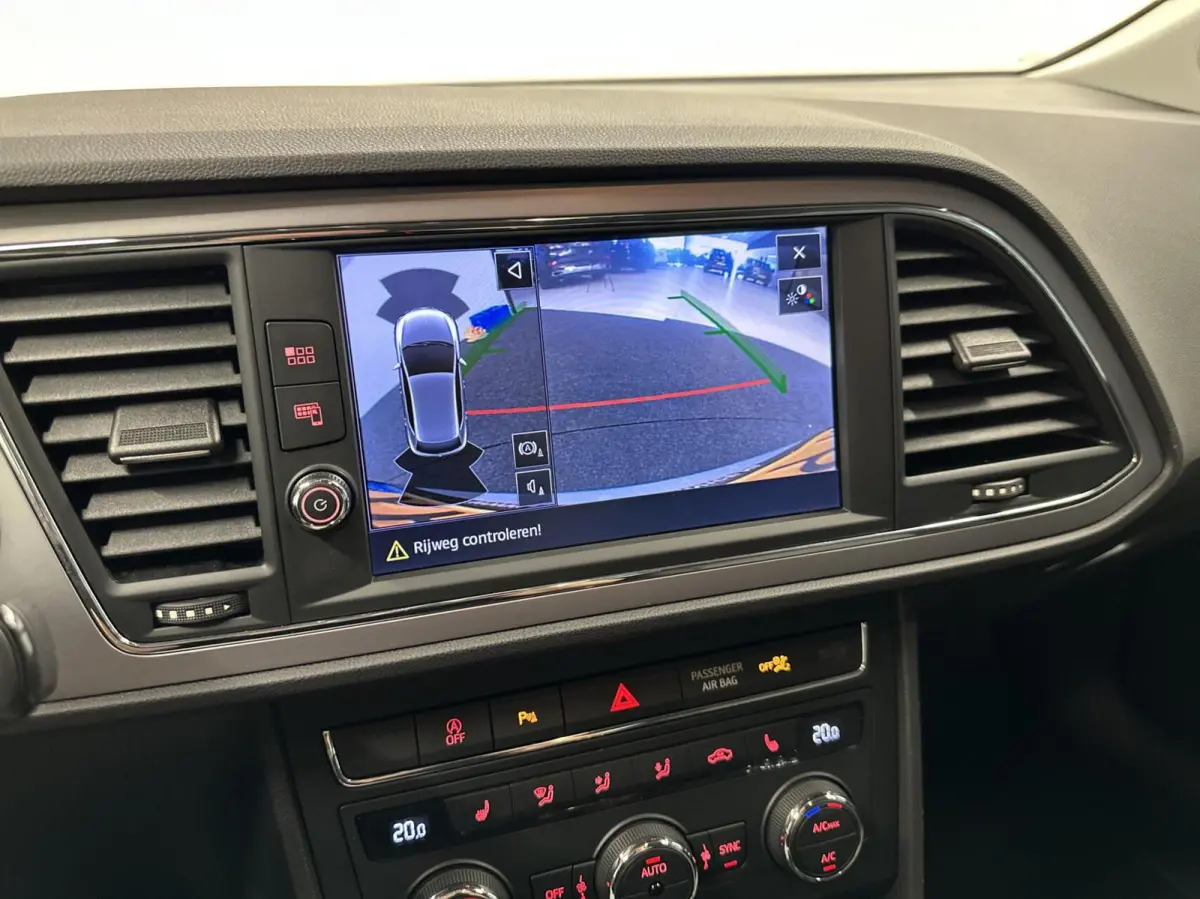 1.0 EcoTSI Style CRUISE STOELVER VIRTUAL CAMERA ECC.