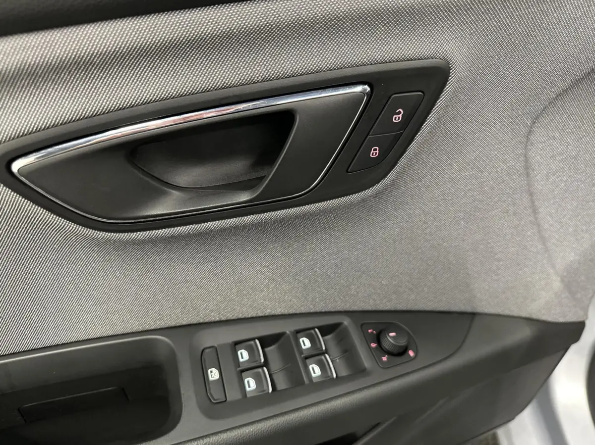 1.0 EcoTSI Style CRUISE STOELVER VIRTUAL CAMERA ECC.
