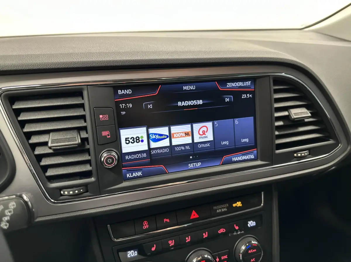 1.0 EcoTSI Style CRUISE STOELVER VIRTUAL CAMERA ECC.
