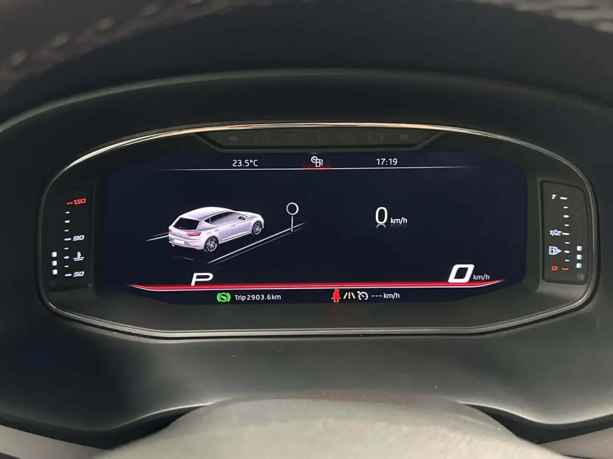 1.0 EcoTSI Style CRUISE STOELVER VIRTUAL CAMERA ECC.