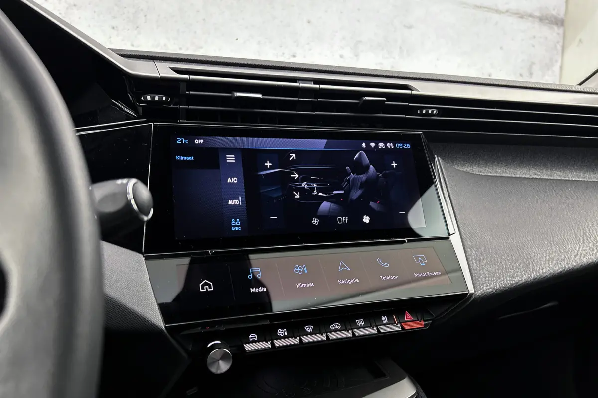 1.2 Hybrid 145 e-DCS6 | Rondomzicht camera | Half leder | Navigatie