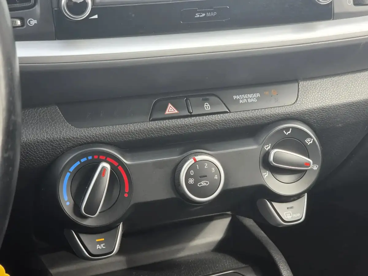 1.0 T-GDi DynamicLine | Apple Carplay/Android | Navi | Cruise control |