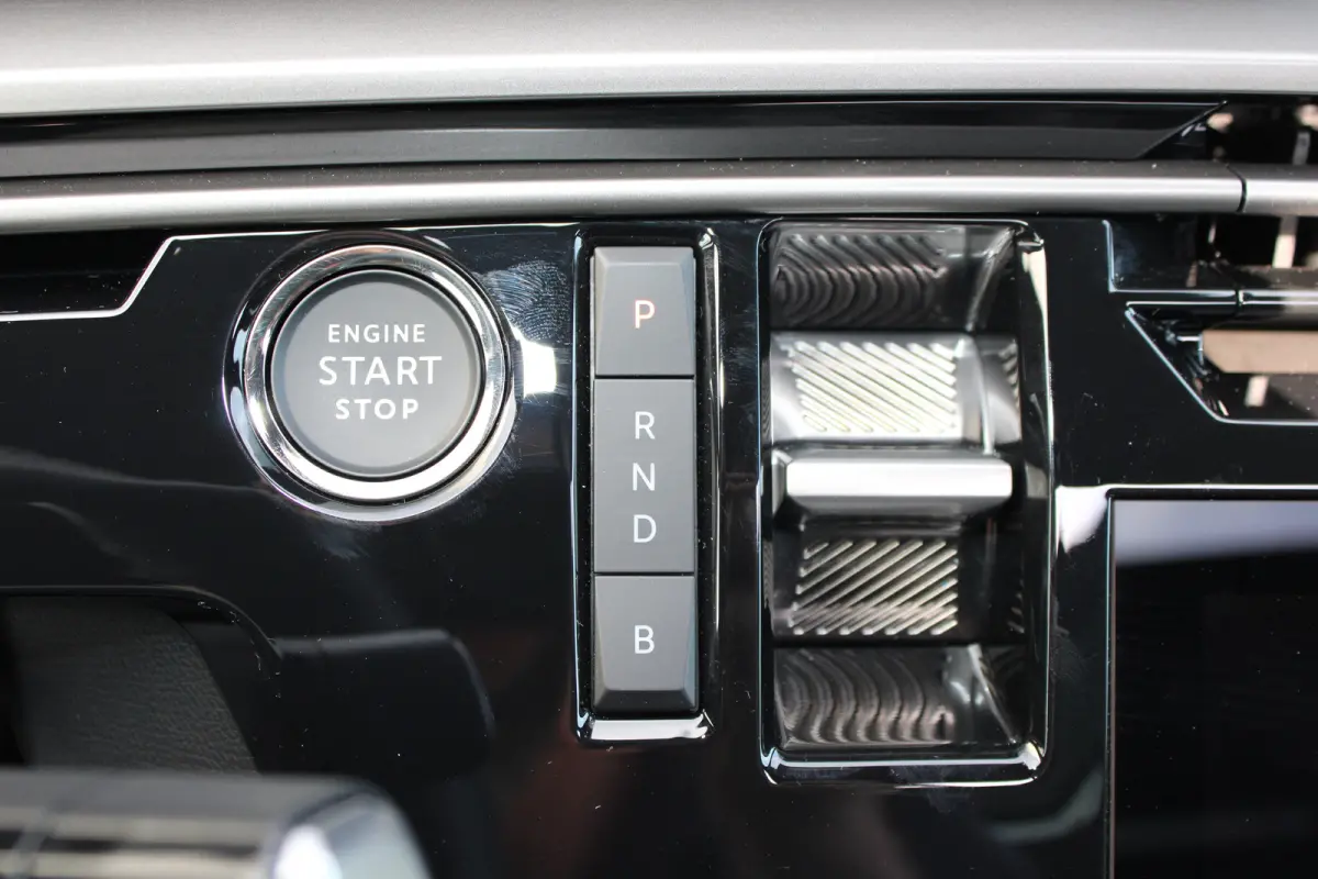 1.6 plug-in Hybrid 195 GT Automaat | Panorama/schuifdak | Luxe stoelen | Massage | Focal | Alcantara | Trekhaak