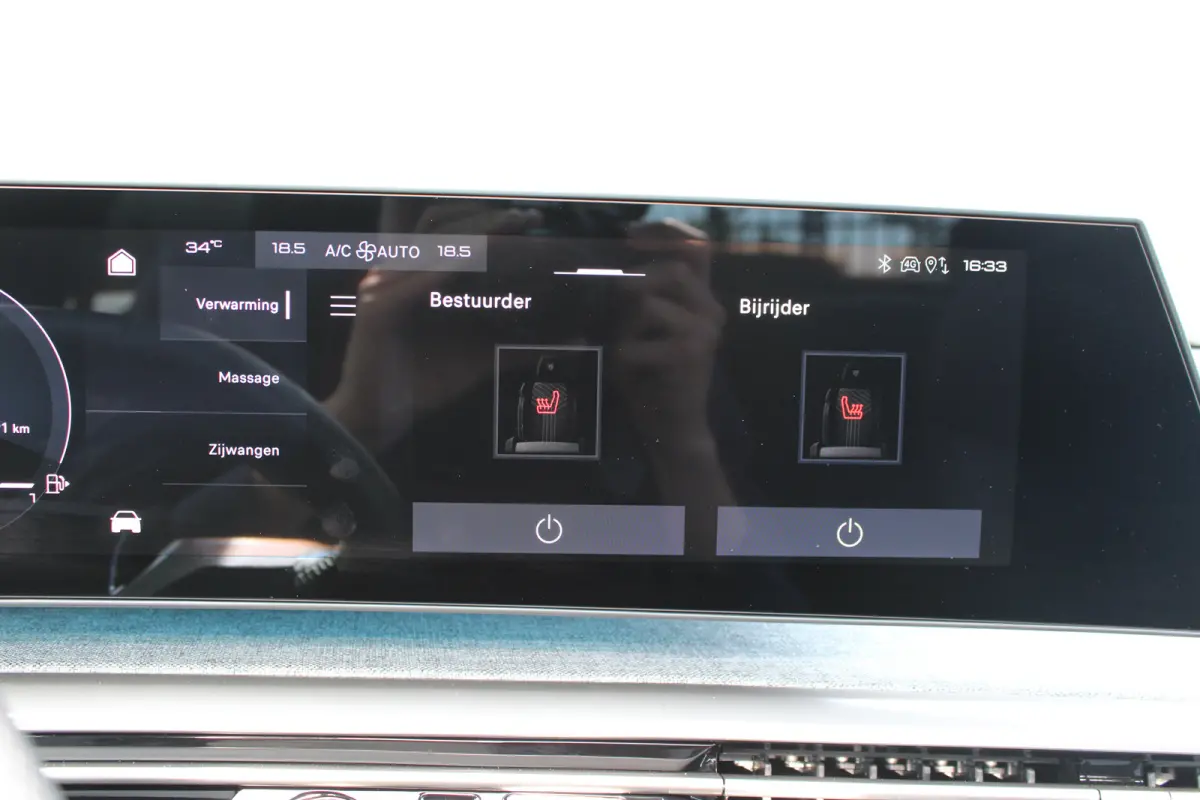 1.6 plug-in Hybrid 195 GT Automaat | Panorama/schuifdak | Luxe stoelen | Massage | Focal | Alcantara | Trekhaak