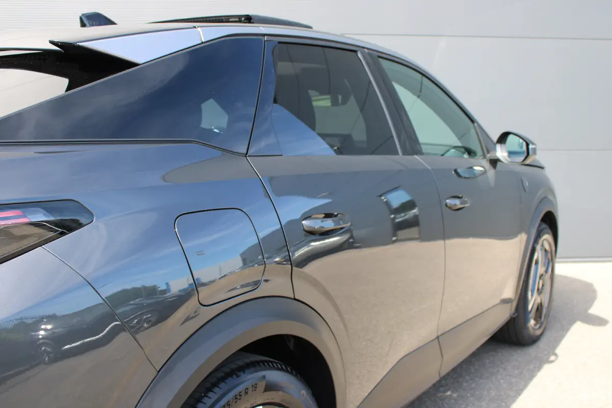 1.6 plug-in Hybrid 195 GT Automaat | Panorama/schuifdak | Luxe stoelen | Massage | Focal | Alcantara | Trekhaak