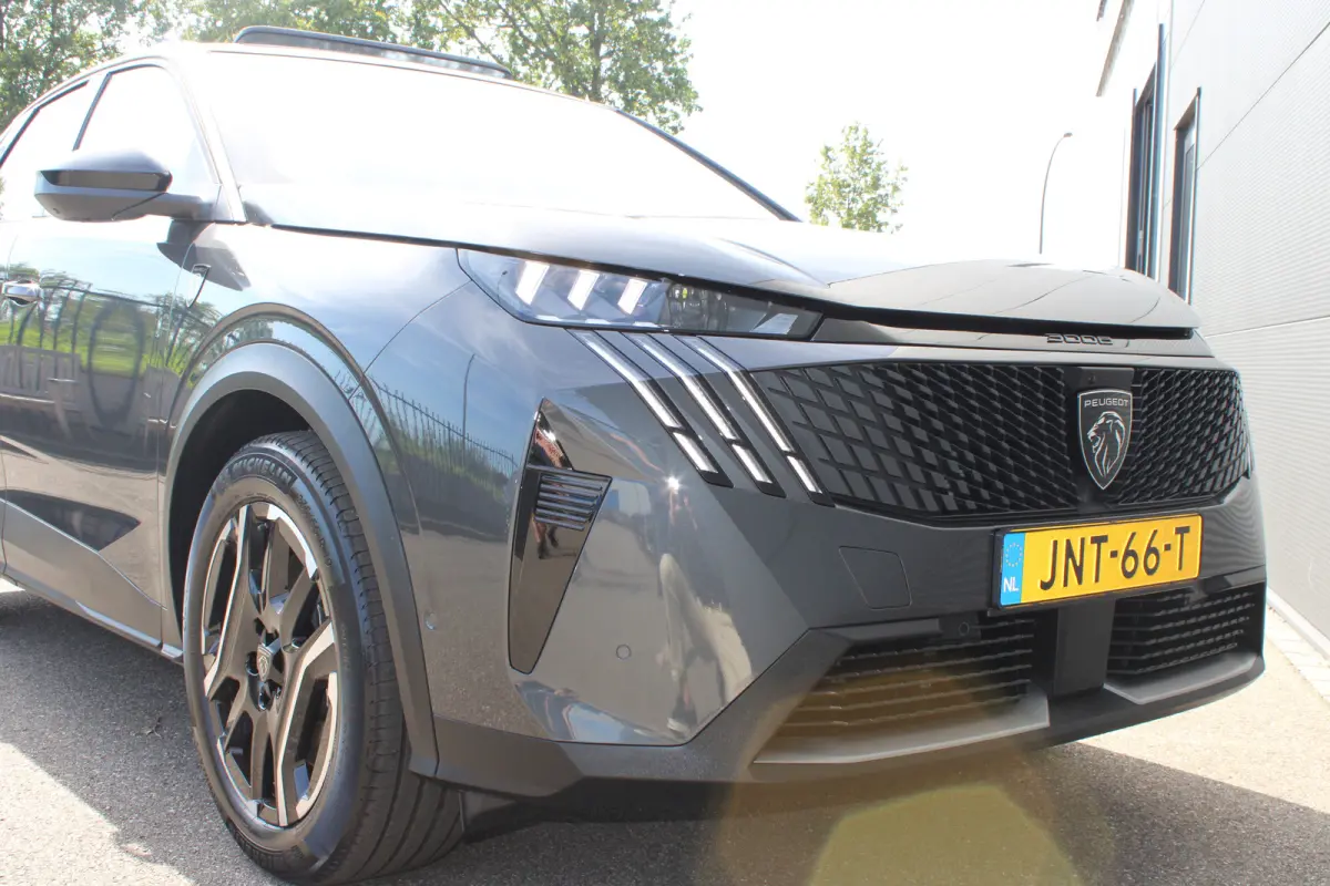 1.6 plug-in Hybrid 195 GT Automaat | Panorama/schuifdak | Luxe stoelen | Massage | Focal | Alcantara | Trekhaak