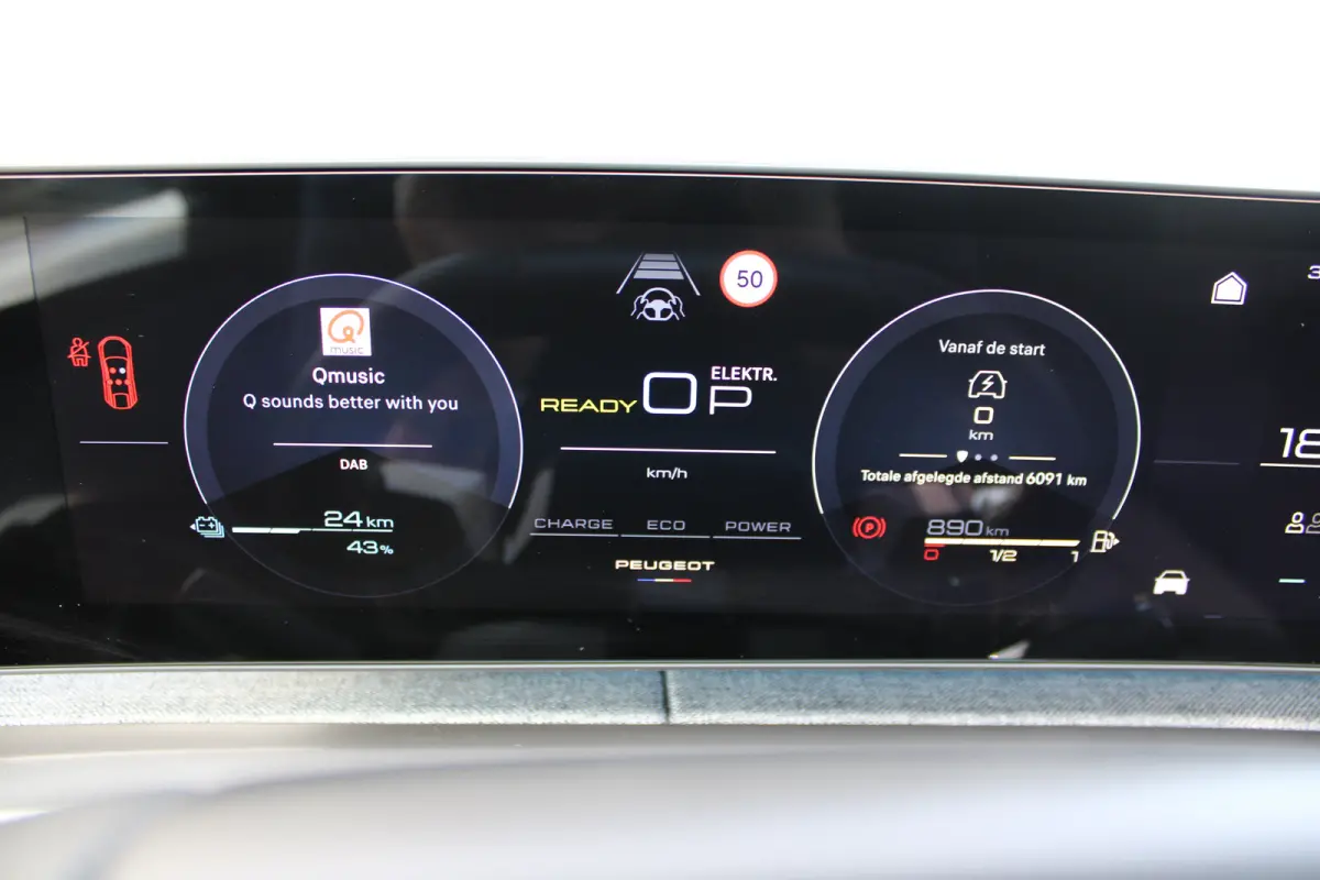 1.6 plug-in Hybrid 195 GT Automaat | Panorama/schuifdak | Luxe stoelen | Massage | Focal | Alcantara | Trekhaak