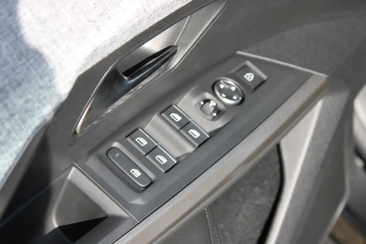 1.6 plug-in Hybrid 195 GT Automaat | Panorama/schuifdak | Luxe stoelen | Massage | Focal | Alcantara | Trekhaak
