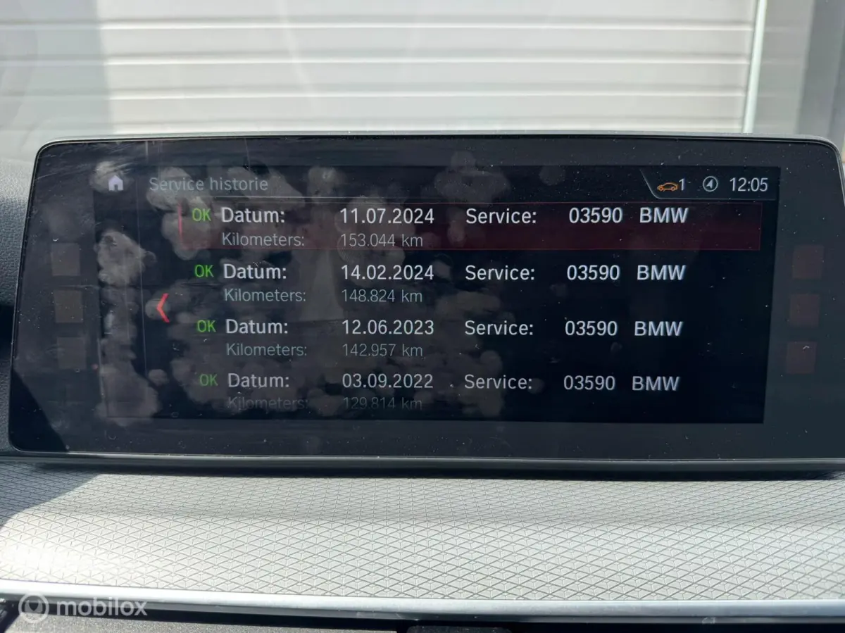 520d High Executive / Pano / 19 inch / head-up / camera / automaat / Dealeronderhouden