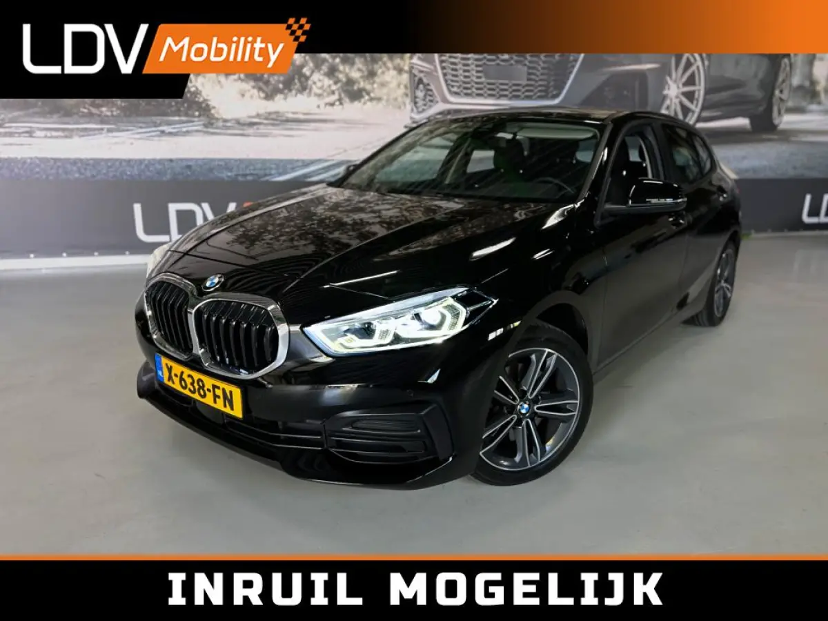118I BUSINESSEDITION / Automaat / 42323 km / Carplay / Digitaal Display
