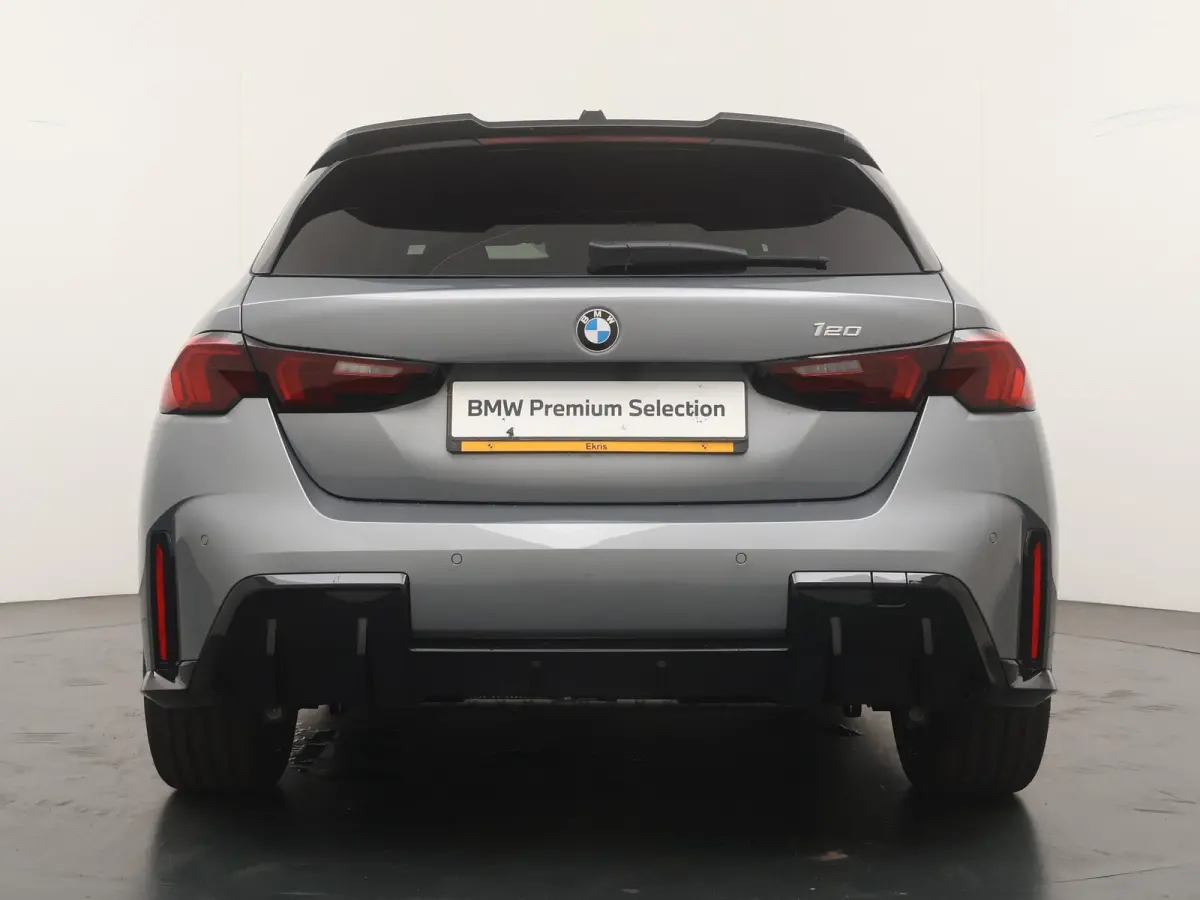 120 | M-Sport Pro | Harman Kardon | Adaptive Cruise | Trekhaak | Comfort Access |