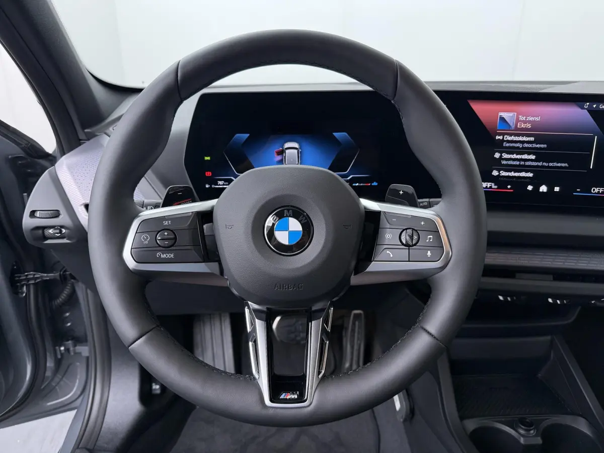 120 | M-Sport Pro | Harman Kardon | Adaptive Cruise | Trekhaak | Comfort Access |