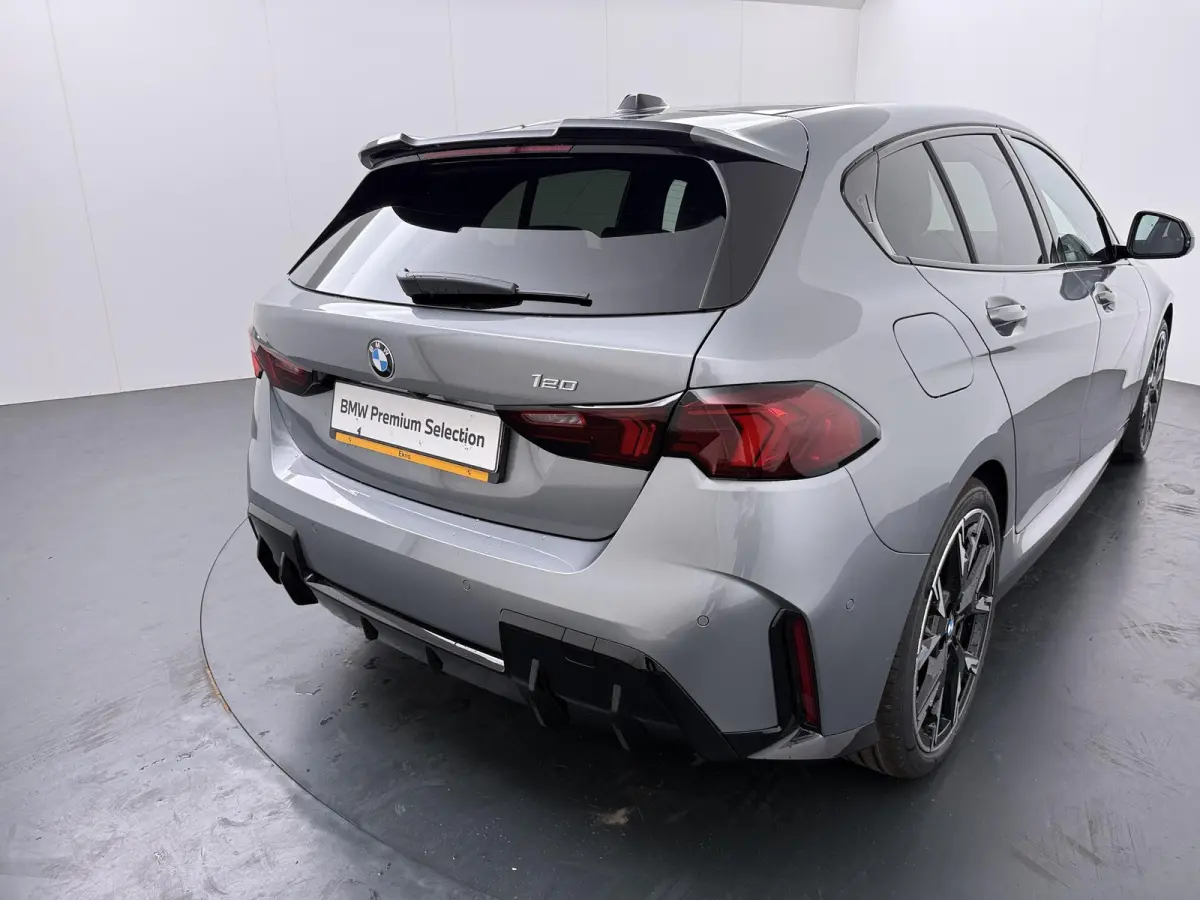 120 | M-Sport Pro | Harman Kardon | Adaptive Cruise | Trekhaak | Comfort Access |