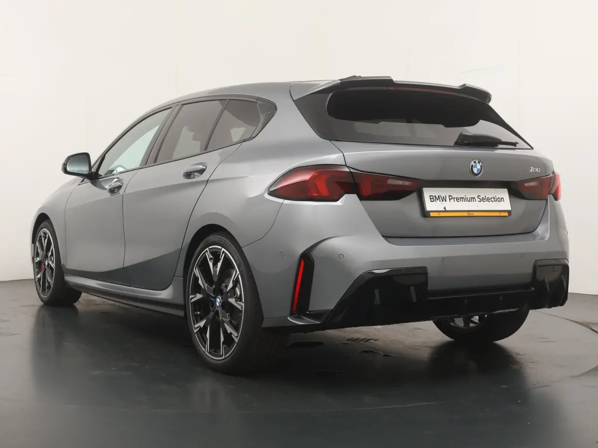 120 | M-Sport Pro | Harman Kardon | Adaptive Cruise | Trekhaak | Comfort Access |