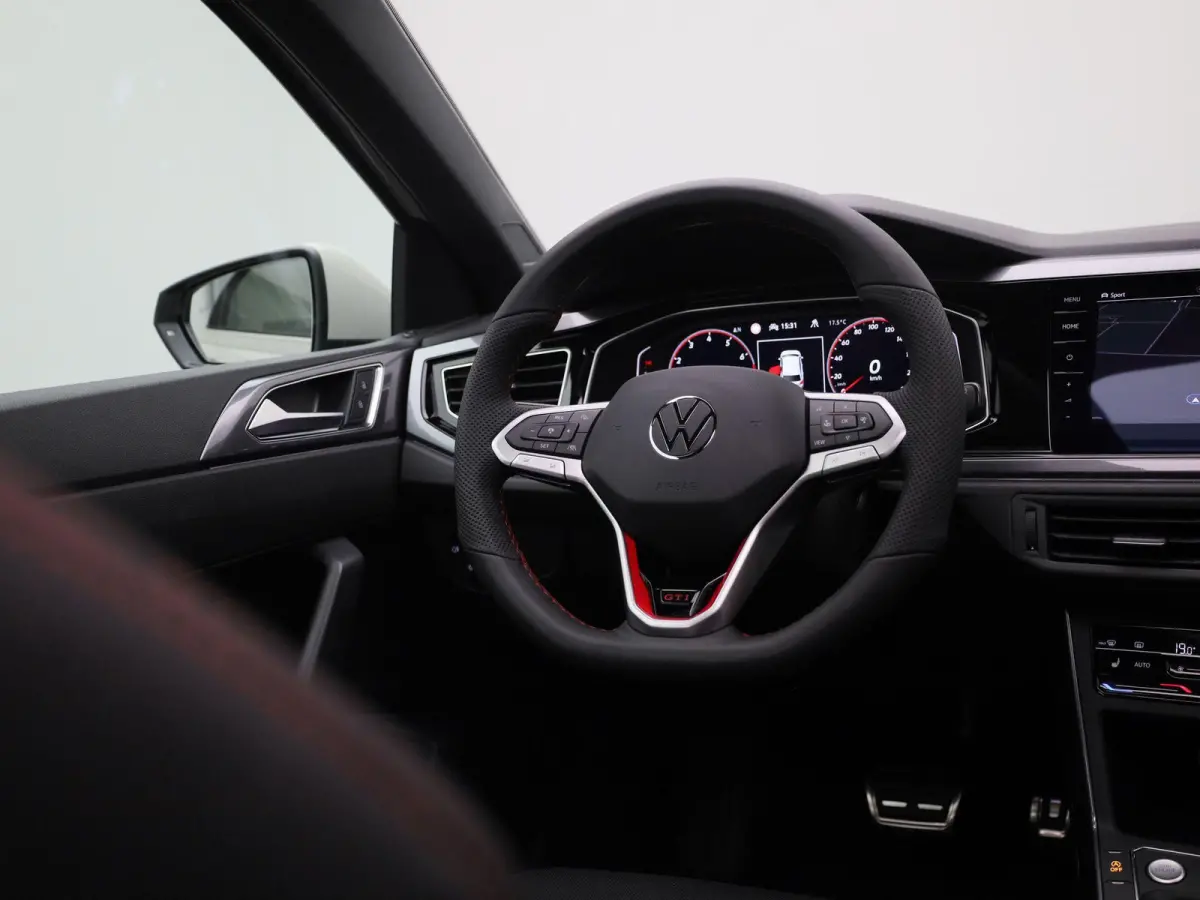 2.0 TSI GTI 207 PK Demo | Panoramadak | Navigatie Pro | Stoelverwarming | Achteruitrijcamera | Digitale Cockpit Pro | Sportonderstel Inclusief Rijprofielkeuze