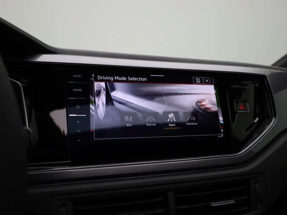 2.0 TSI GTI 207 PK Demo | Panoramadak | Navigatie Pro | Stoelverwarming | Achteruitrijcamera | Digitale Cockpit Pro | Sportonderstel Inclusief Rijprofielkeuze