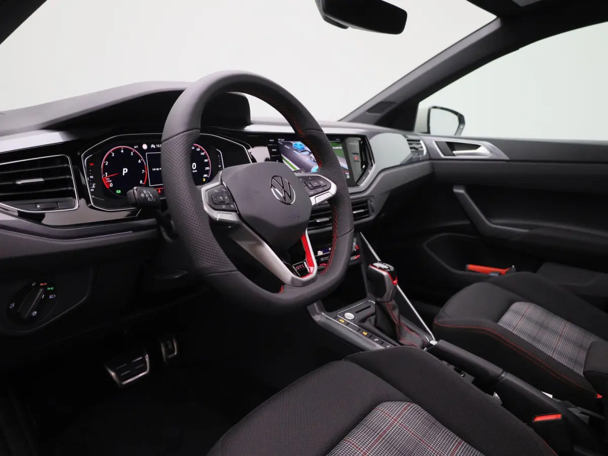 2.0 TSI GTI 207 PK Demo | Panoramadak | Navigatie Pro | Stoelverwarming | Achteruitrijcamera | Digitale Cockpit Pro | Sportonderstel Inclusief Rijprofielkeuze