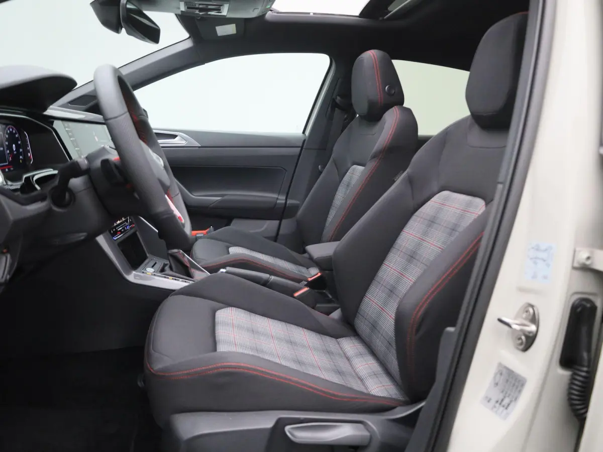 2.0 TSI GTI 207 PK Demo | Panoramadak | Navigatie Pro | Stoelverwarming | Achteruitrijcamera | Digitale Cockpit Pro | Sportonderstel Inclusief Rijprofielkeuze