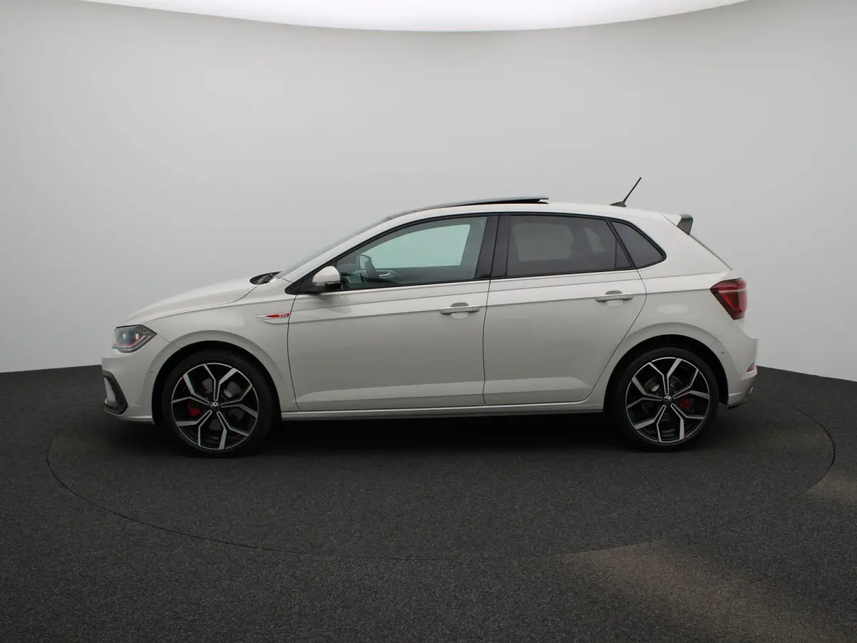 2.0 TSI GTI 207 PK Demo | Panoramadak | Navigatie Pro | Stoelverwarming | Achteruitrijcamera | Digitale Cockpit Pro | Sportonderstel Inclusief Rijprofielkeuze
