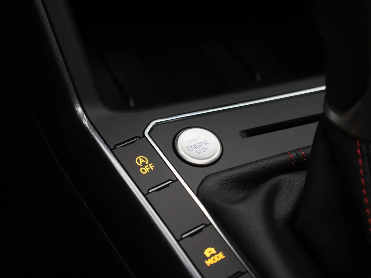 2.0 TSI GTI 207 PK Demo | Panoramadak | Navigatie Pro | Stoelverwarming | Achteruitrijcamera | Digitale Cockpit Pro | Sportonderstel Inclusief Rijprofielkeuze