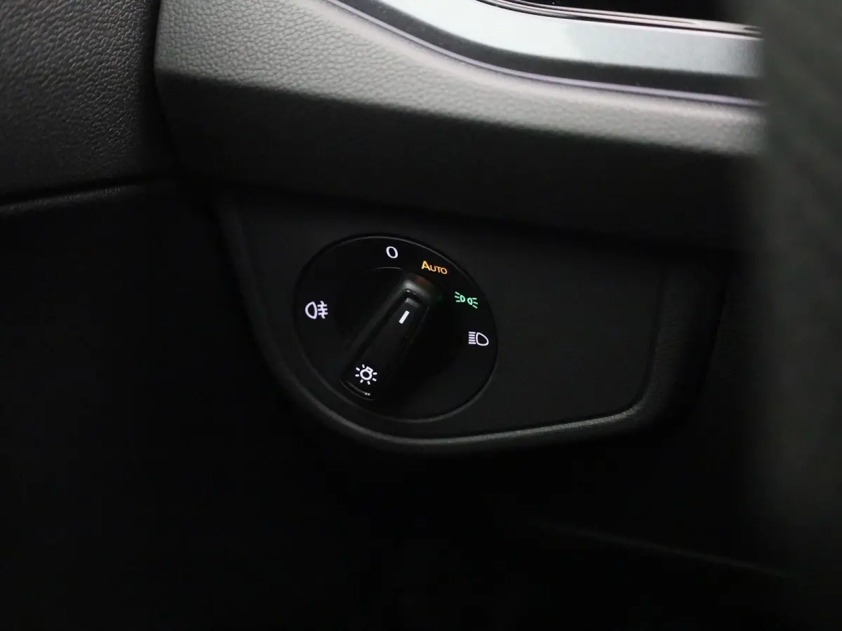 2.0 TSI GTI 207 PK Demo | Panoramadak | Navigatie Pro | Stoelverwarming | Achteruitrijcamera | Digitale Cockpit Pro | Sportonderstel Inclusief Rijprofielkeuze