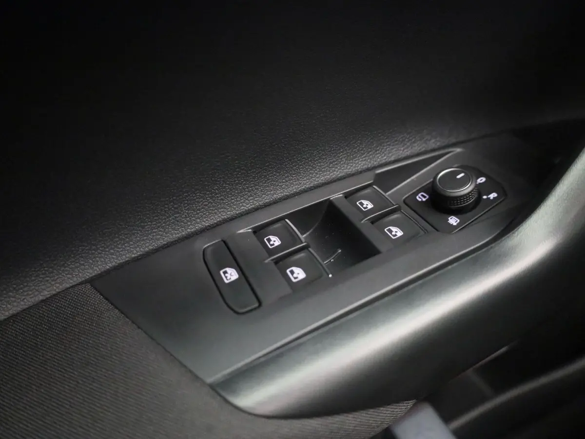 2.0 TSI GTI 207 PK Demo | Panoramadak | Navigatie Pro | Stoelverwarming | Achteruitrijcamera | Digitale Cockpit Pro | Sportonderstel Inclusief Rijprofielkeuze