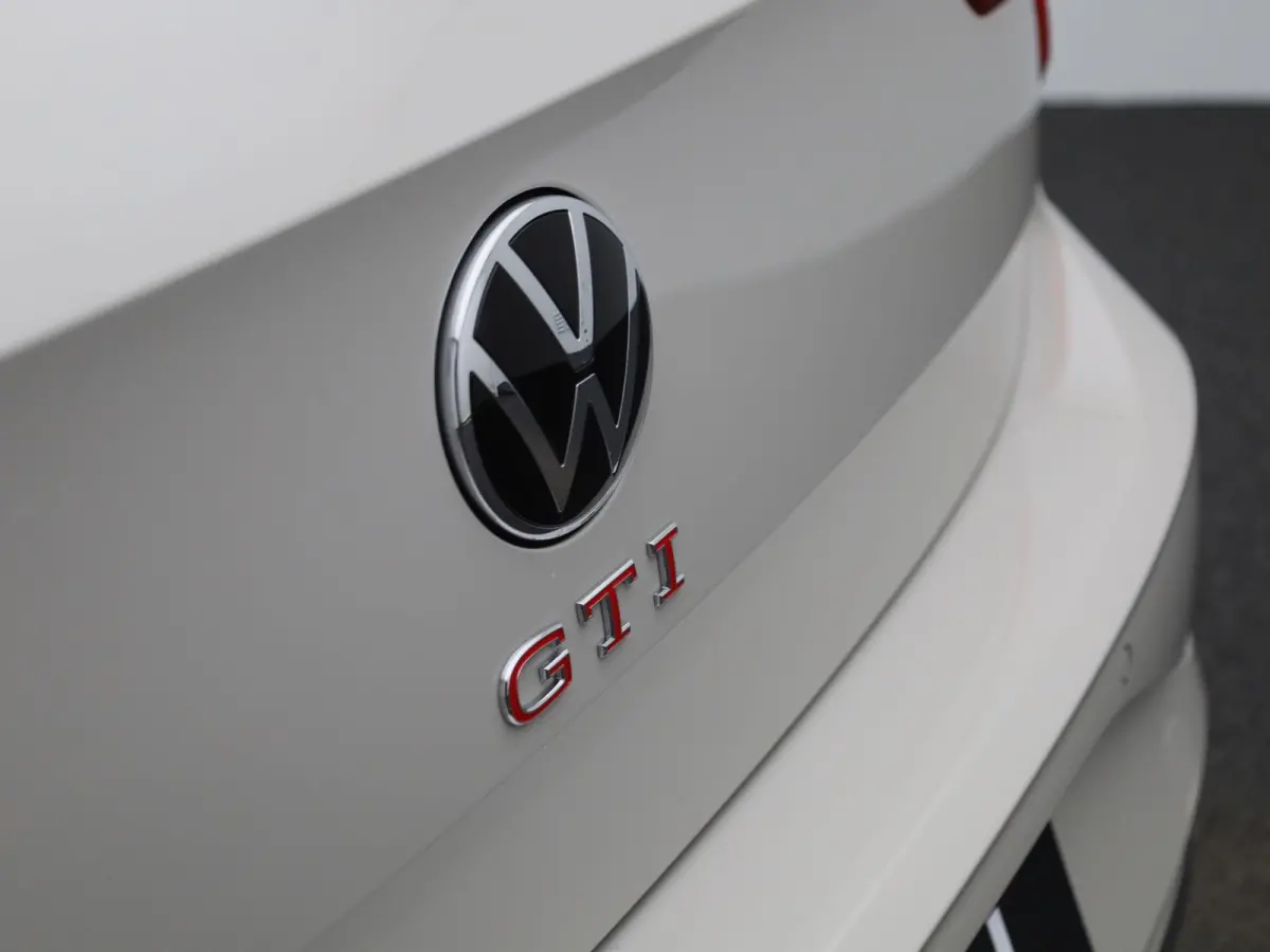 2.0 TSI GTI 207 PK Demo | Panoramadak | Navigatie Pro | Stoelverwarming | Achteruitrijcamera | Digitale Cockpit Pro | Sportonderstel Inclusief Rijprofielkeuze