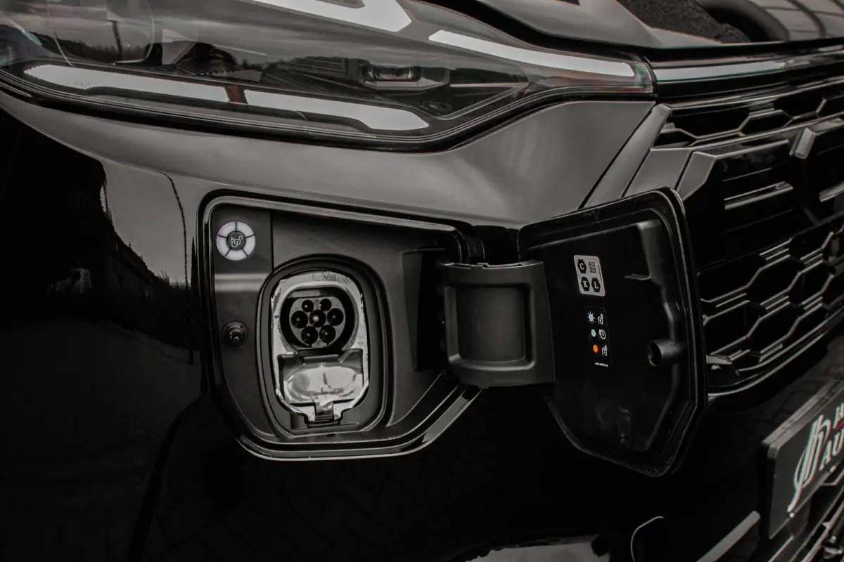 Cust. 340 L2H1 Limited 71 kWh 218PK / RAPTOR EDITON / CAMERA / 370KM RANGE /APPLE CARPLAY DRIVERS- PACK FULL OPTION