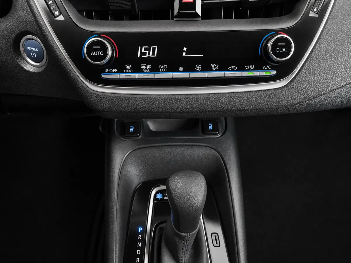 1.8 Hybrid Business Navigatie Apple CarPlay Android Auto Camera Adaptive Cruise Control Stoelverwarming Climate Control Lichtmetalen velgen