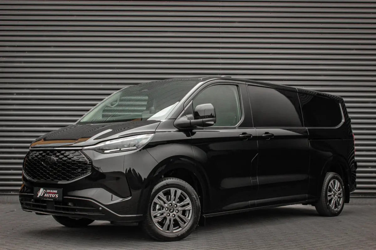 Cust. 340 L2H1 Limited 71kWh 218PK / 360 CAMERA / 370KM RANGE / APPLE CARPLAY /DRIVERS- PACK / FULL OPTION