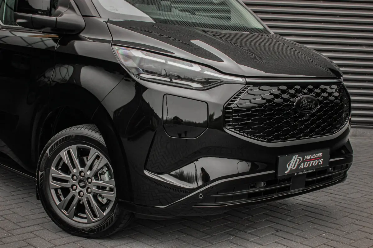 Cust. 340 L2H1 Limited 71kWh 218PK / 360 CAMERA / 370KM RANGE / APPLE CARPLAY /DRIVERS- PACK / FULL OPTION