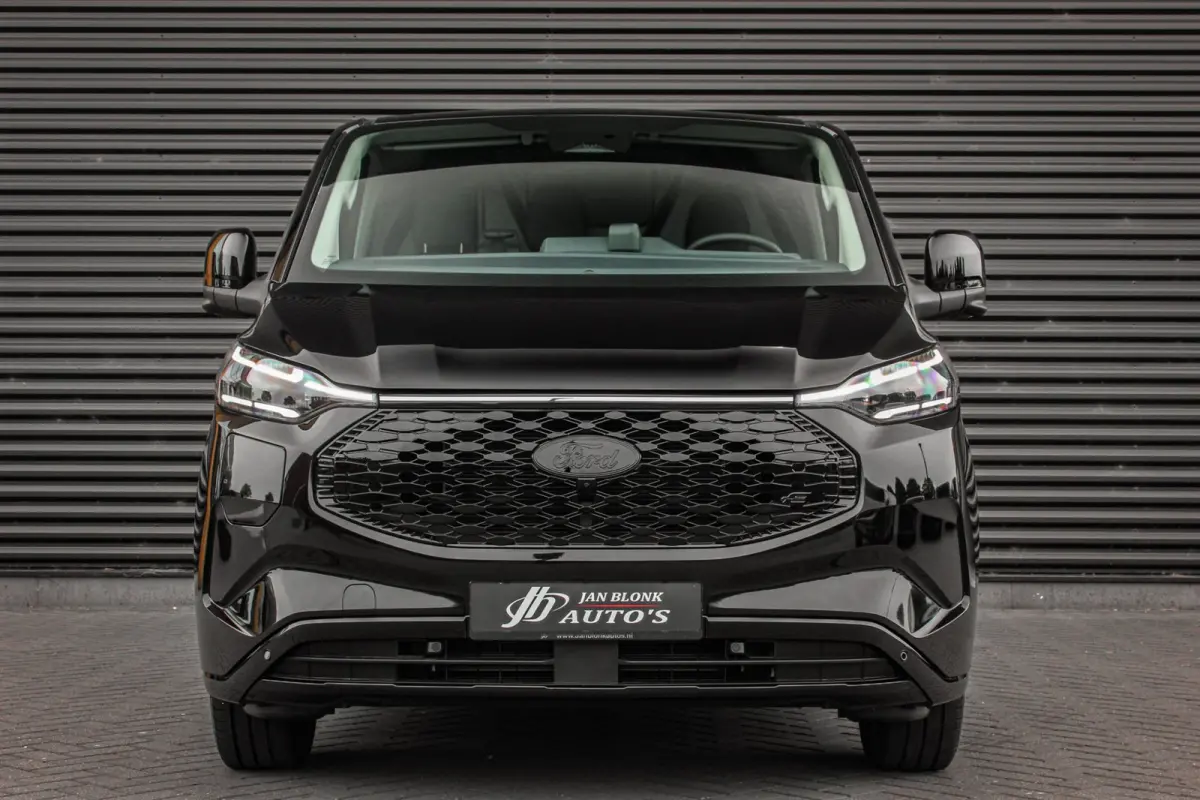 Cust. 340 L2H1 Limited 71kWh 218PK / 360 CAMERA / 370KM RANGE / APPLE CARPLAY /DRIVERS- PACK / FULL OPTION