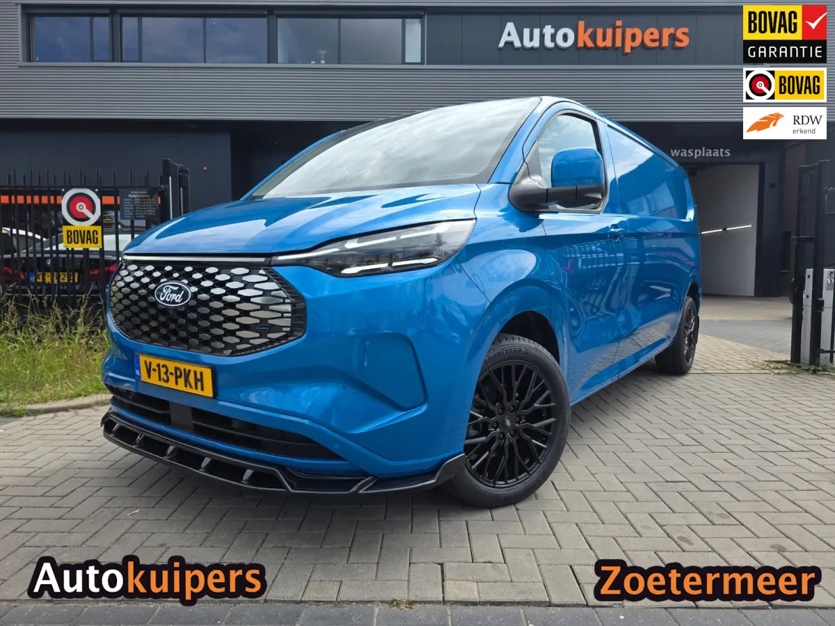 Cust. 320 L2H1 Limited 65 kWh| SoH 99%| Met o.a. 3 zits, AppleCarPlay/AndroidAuto, achteruitrijcamera en navigatie!