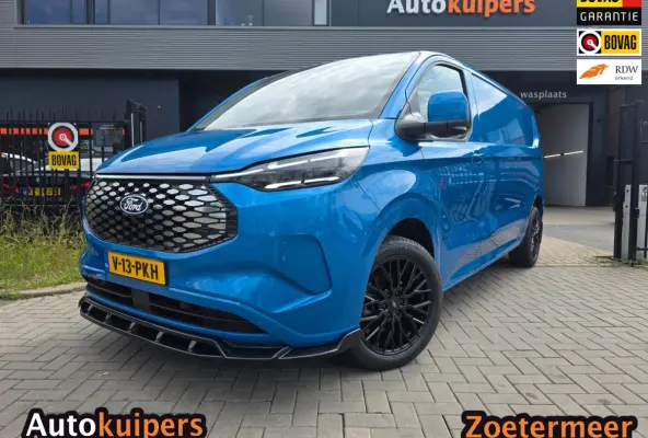 Cust. 320 L2H1 Limited 65 kWh| SoH 99%| Met o.a. 3 zits, AppleCarPlay/AndroidAuto, achteruitrijcamera en navigatie!