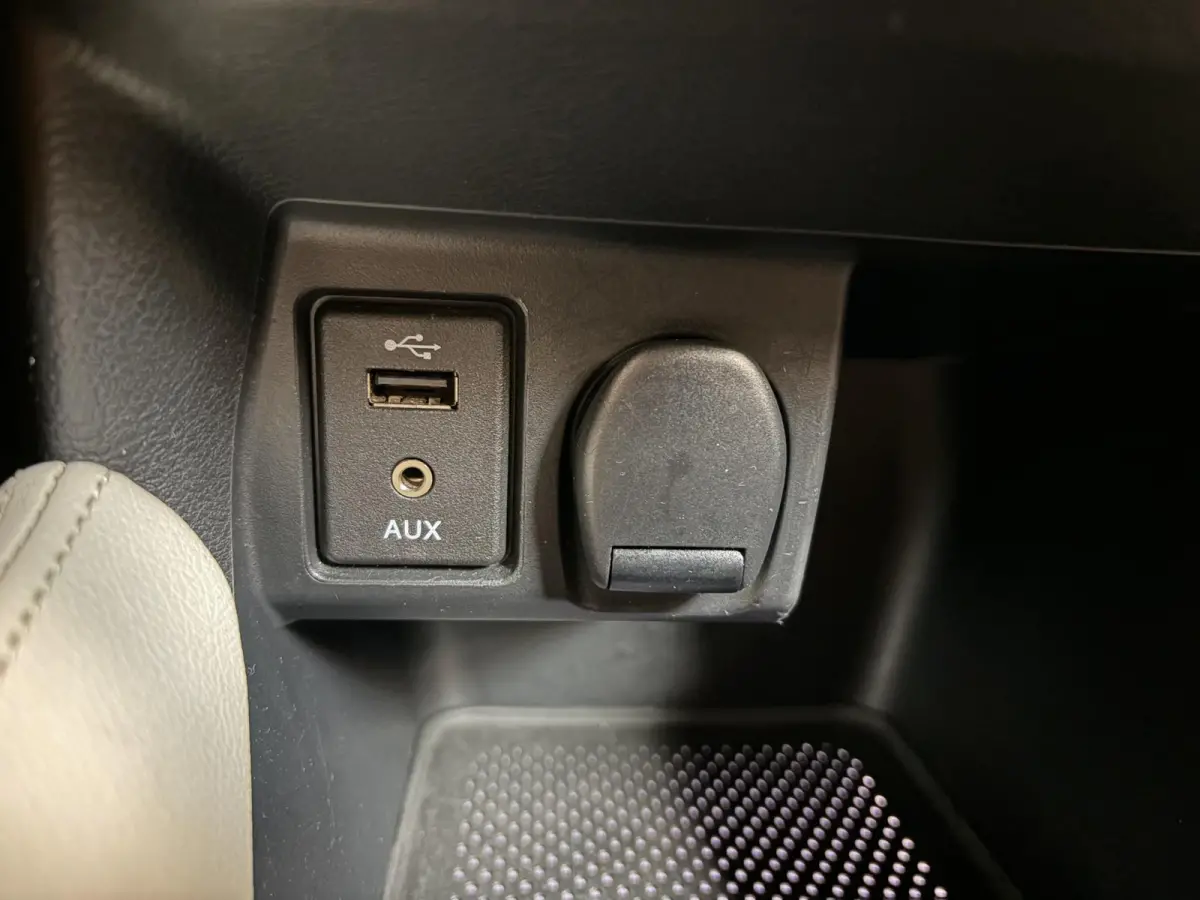 0.9 IG-T N-Connecta Navigatie Climate control Lichtmetalen velgen