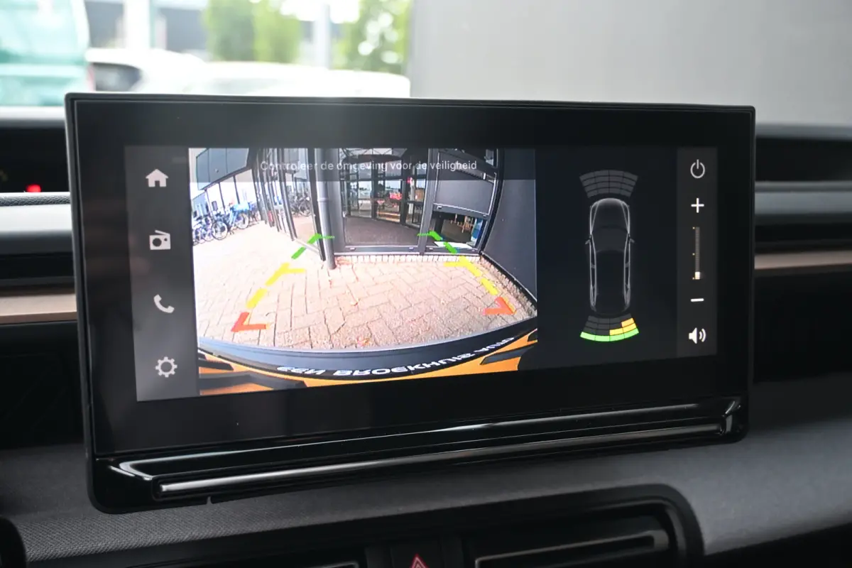 1.2 Hybrid 145pk Plus DEMO-DEAL! Tot 8 Jaar Garantie! | Navigatie by App | Achteruitrijcamera | Climate Control | Cruise Control | !!