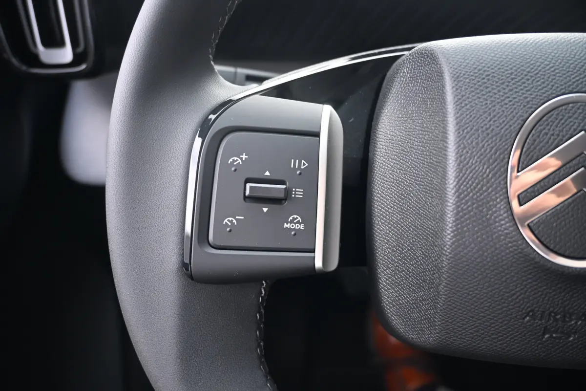 1.2 Hybrid 145pk Plus DEMO-DEAL! Tot 8 Jaar Garantie! | Navigatie by App | Achteruitrijcamera | Climate Control | Cruise Control | !!