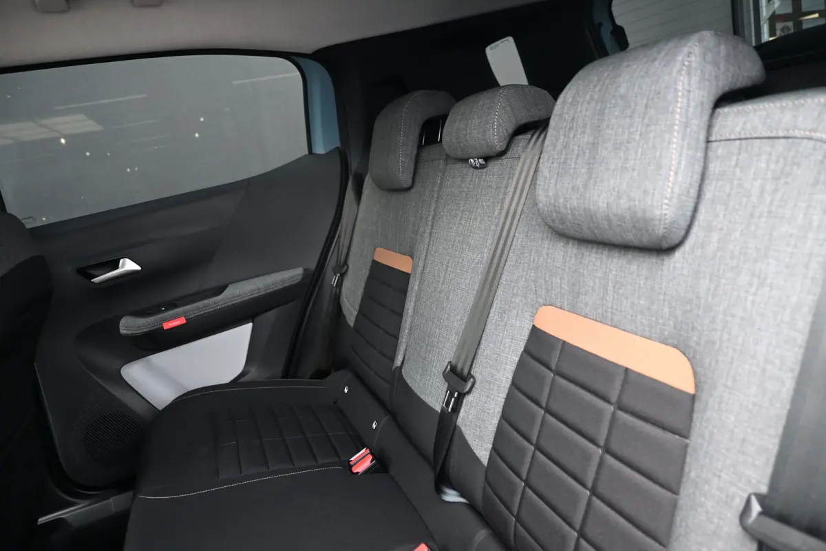 1.2 Hybrid 145pk Plus DEMO-DEAL! Tot 8 Jaar Garantie! | Navigatie by App | Achteruitrijcamera | Climate Control | Cruise Control | !!